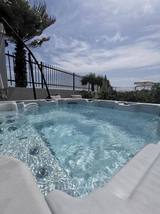 Le Nautilia Residence De Luxe "Reservee Aux Couples" Агде Екстериор снимка